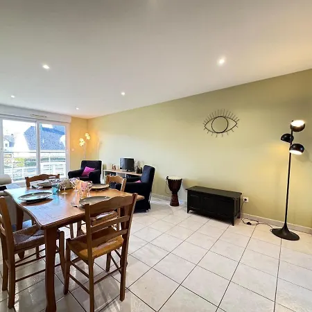 Le Bignon - Wifi, Tv, 4 Personnes, 1 Min à Pied Du Tram *