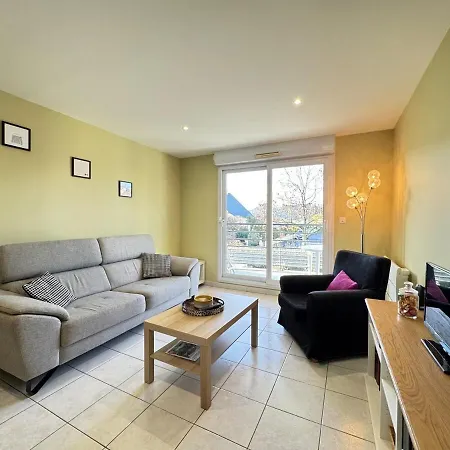 Le Bignon - Wifi, Tv, 4 Personnes, 1 Min à Pied Du Tram Appartamento Orvault