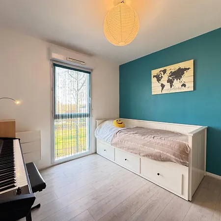 Le Bignon - Wifi, Tv, 4 Personnes, 1 Min à Pied Du Tram *