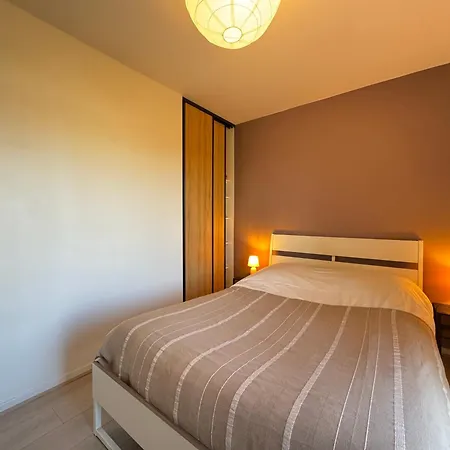 Le Bignon - Wifi, Tv, 4 Personnes, 1 Min à Pied Du Tram *