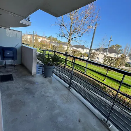 Le Bignon - Wifi, Tv, 4 Personnes, 1 Min A Pied Du Tram Orvault