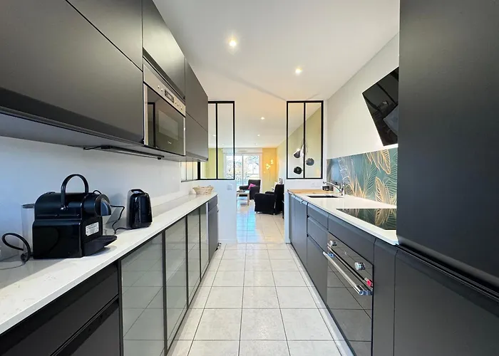 Le Bignon - Wifi, Tv, 4 Personnes, 1 Min à Pied Du Tram Appartement Orvault