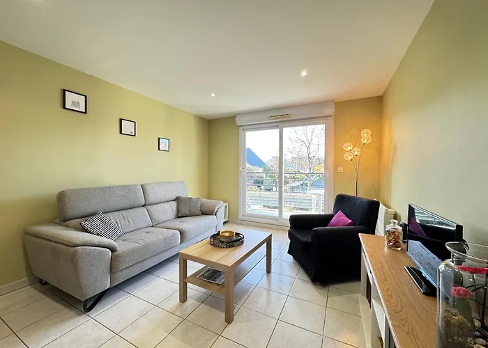 Le Bignon - Wifi, Tv, 4 Personnes, 1 Min à Pied Du Tram *