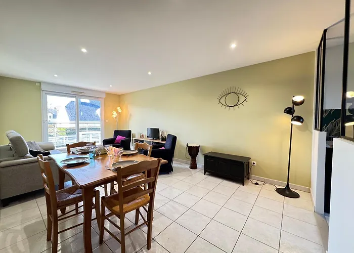 Le Bignon - Wifi, Tv, 4 Personnes, 1 Min à Pied Du Tram *